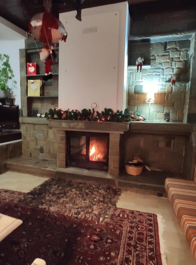 Ferienwohnung Johnny'S Loft Agrinio Exterior foto